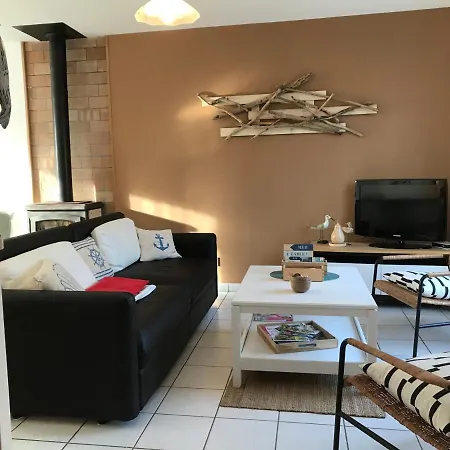 Maison Avec Jardin, A 600m De La A Ref - 57 Вилла