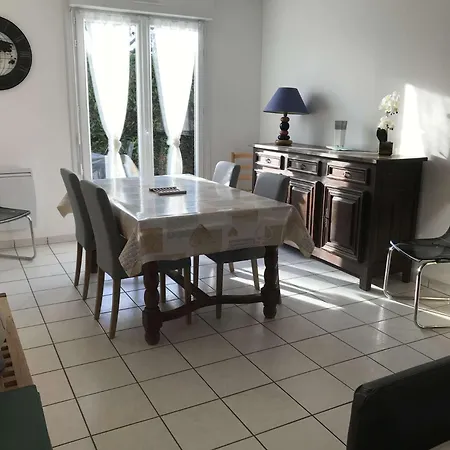 Maison Avec Jardin, A 600m De La A Ref - 57 *